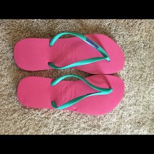 Havaianas pink flip-flops. .